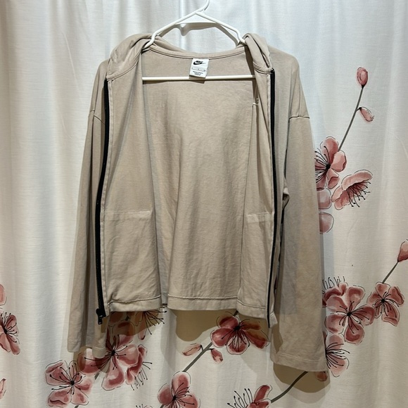 NIKE Women’s Tan Full Zip Jacket Size Small - Picture 6 of 9